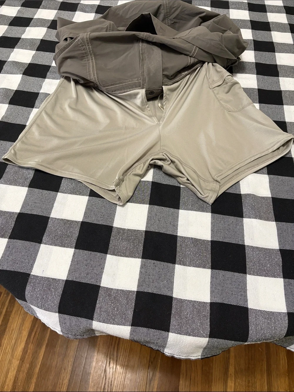 KUHL Women’s Durango Skirt Skort Shorts Gray Green Size 10 Hiking Pockets Ruched